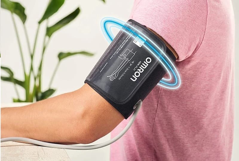 تصویر 3 از دستگاه فشار خون امرون m3 پایش دیجیتال بازویی